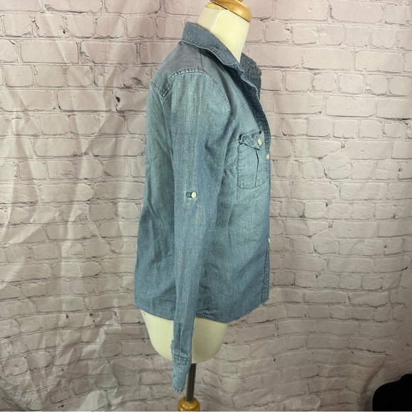 j. Crew Light Blue chambray Denim Button-Up Shirt sz XS womens classic boho - Picture 2 of 8